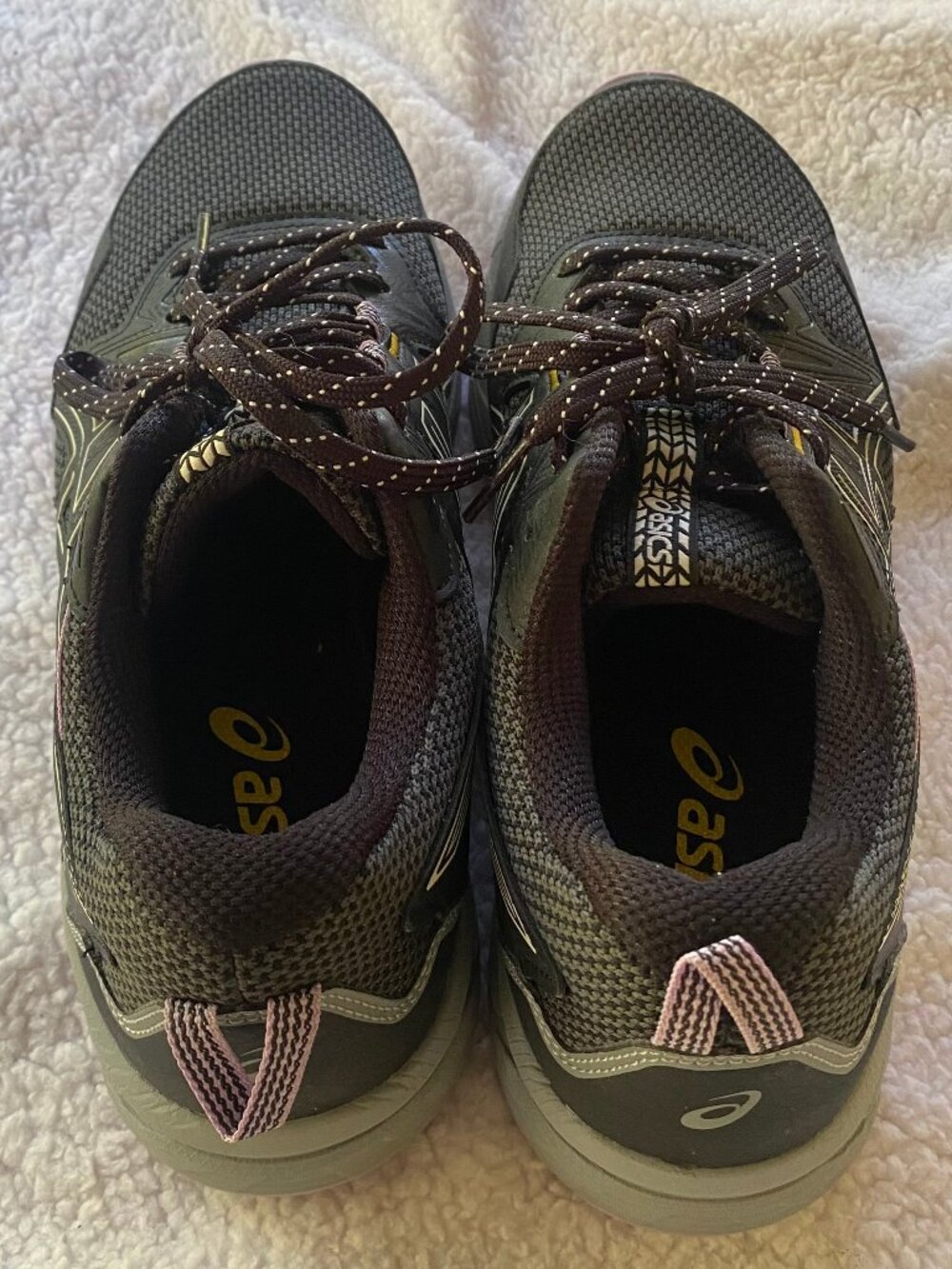 Women's Black Asics Running Shoes Size 8.5
